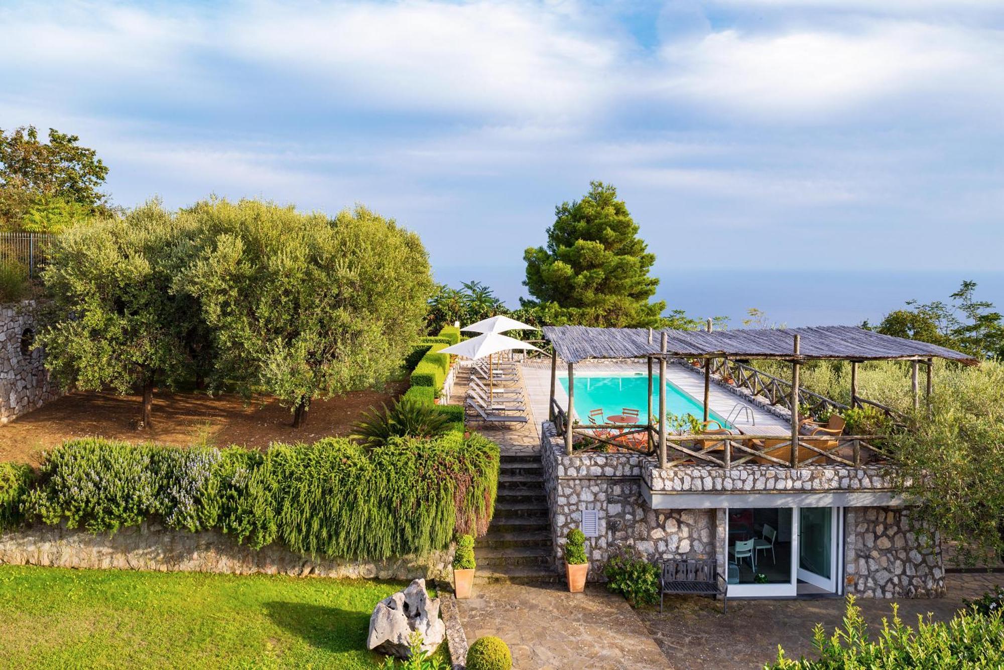 Aparthotel Le Capannelle SantʼAgata sui Due Golfi Exterior foto